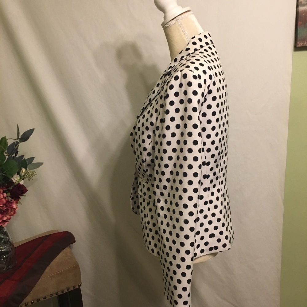 Blazer - Picture 8 of 8
